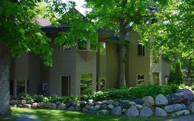 Riverwood Inn & Conference Center