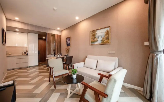 The Metropole The Galleria The Crest