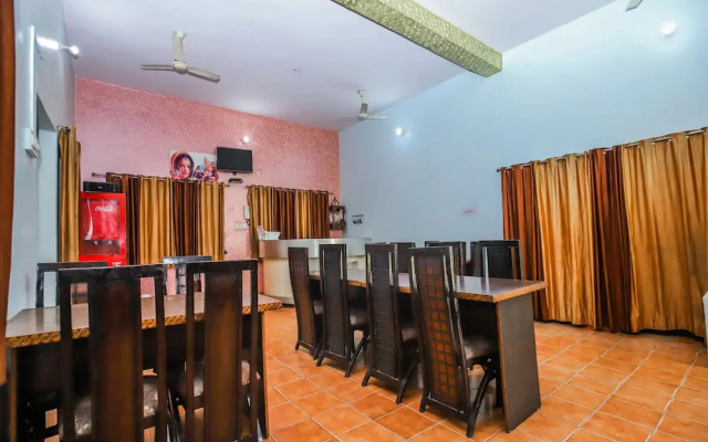 OYO 19456 Hotel Shagun Palace