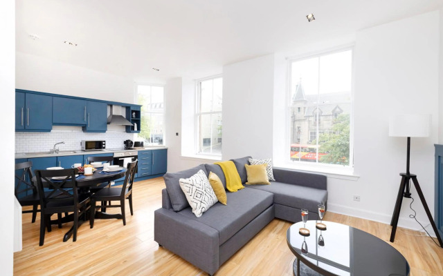 ALTIDO Glamorous1-bed flat overlooking Grassmarket