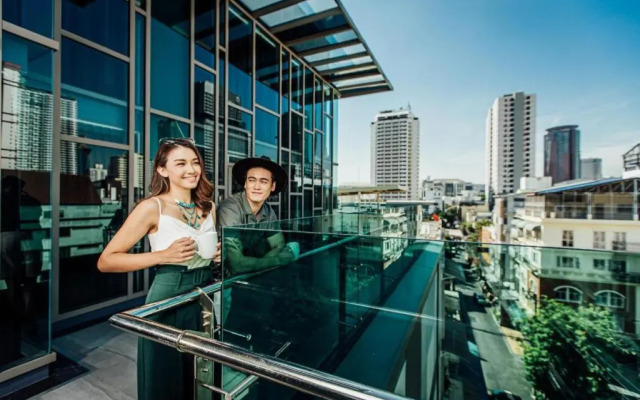 First Pride Hotel Bangkok