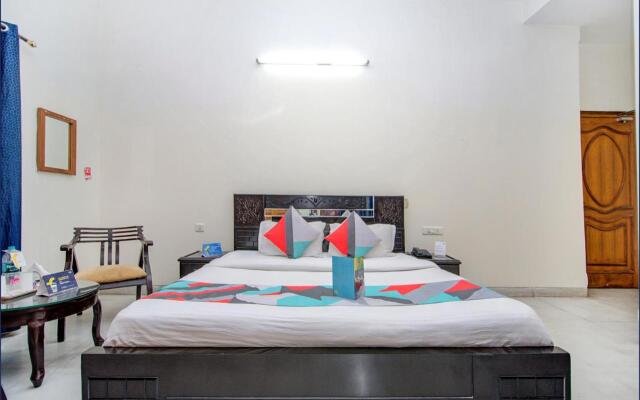 FabHotel Ashray