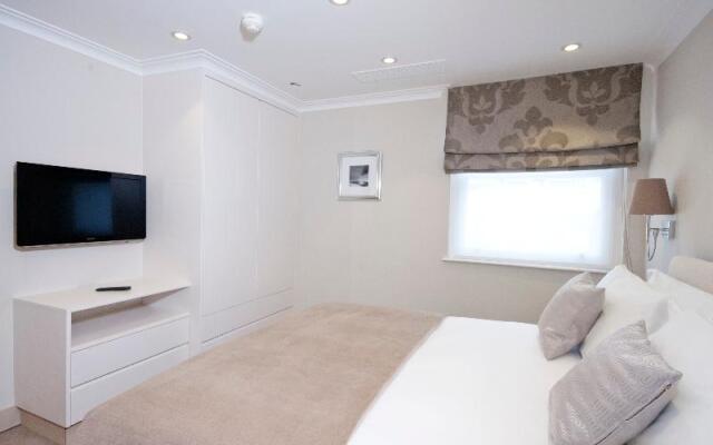 Claverley Court Apartment Knightsbridge