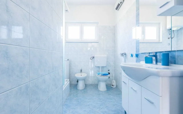 Spacious Zadar Apartments Near Beach