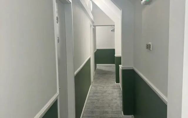 Yak & Yeti Hotel