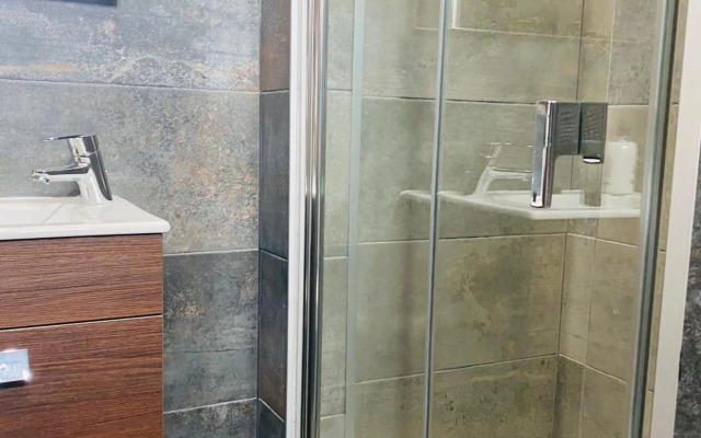 LC Bastian Marina Bungalow