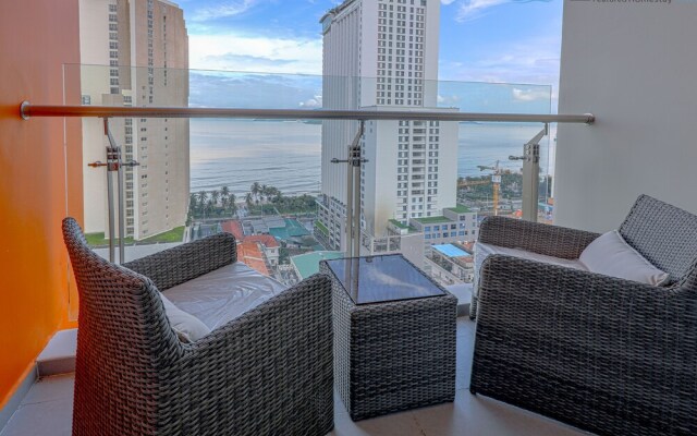 LinkNest Sea View Apartment