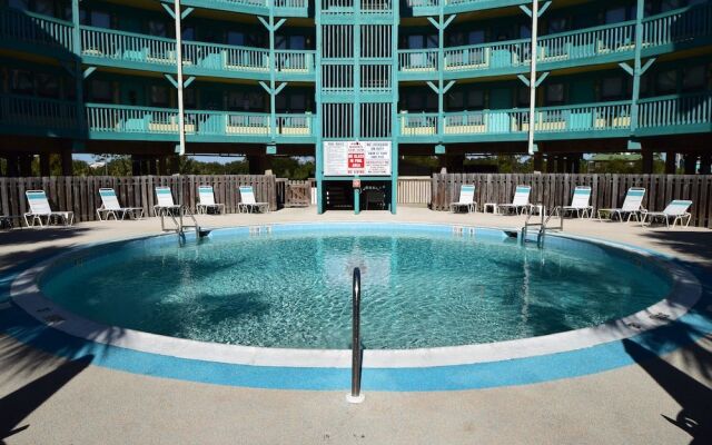 Sea Breeze 318 by RedAwning