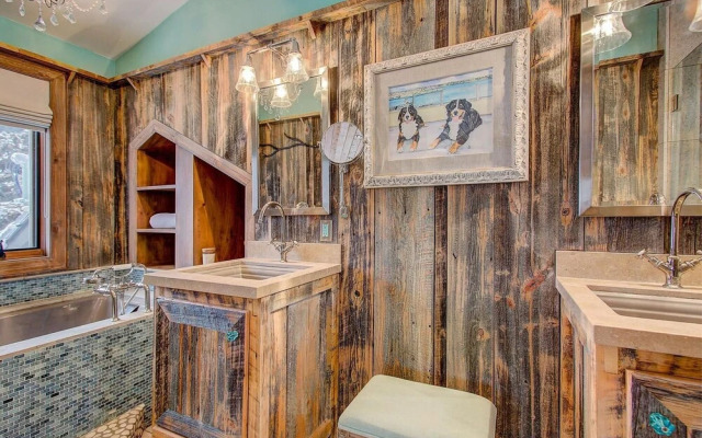 Coopers Collection 10 - Hillside Overlook