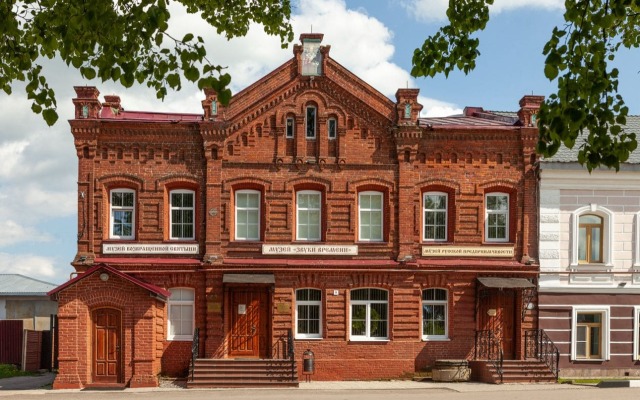 Вятское (ДОМ ПЕТРЯЕВА)