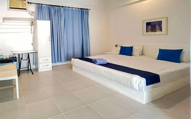 Coron Bluewave Hotel