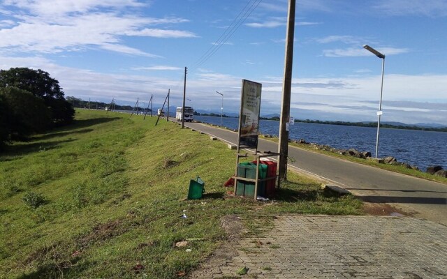 Senuri Home stay