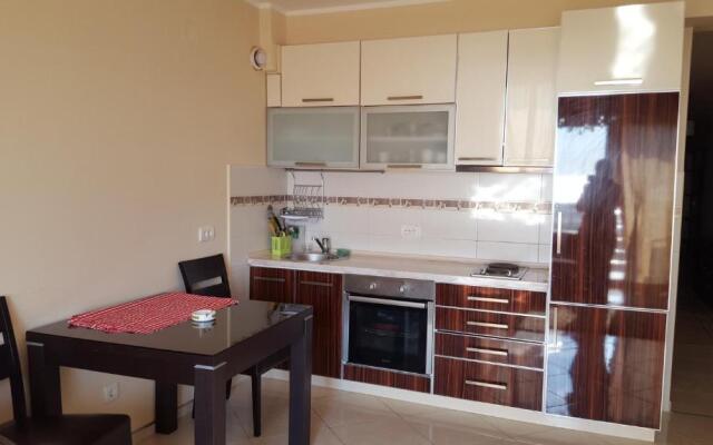 Kapriz Apartments