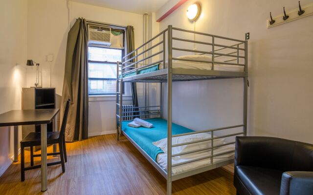 Jazz on the Park Hostel