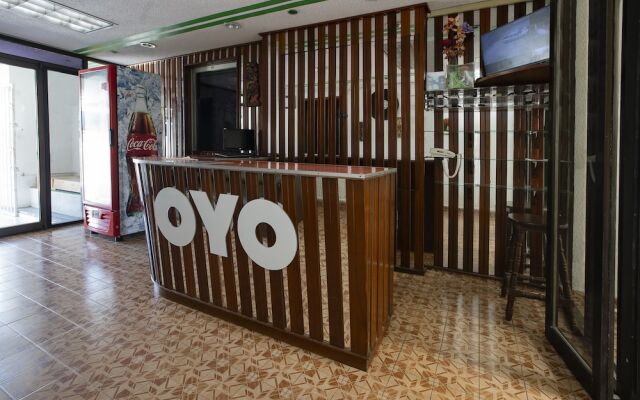 OYO Hotel Nachancan, Calderitas beach