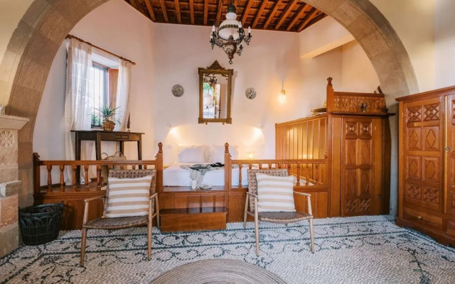 Arte Lindos Villa