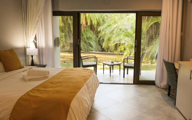 Victoria Falls Waterfront