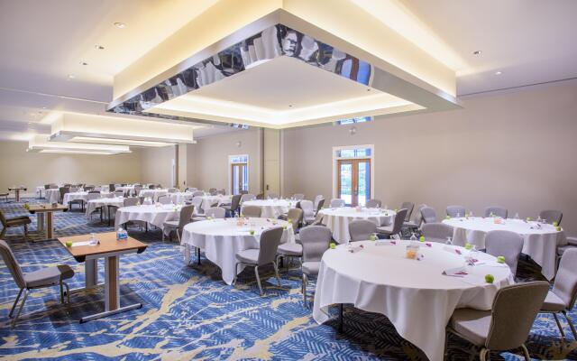 Crowne Plaza Gerrards Cross by IHG