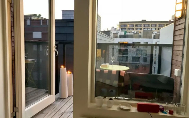 StayPlus Modern Apt Rooftop Terrace