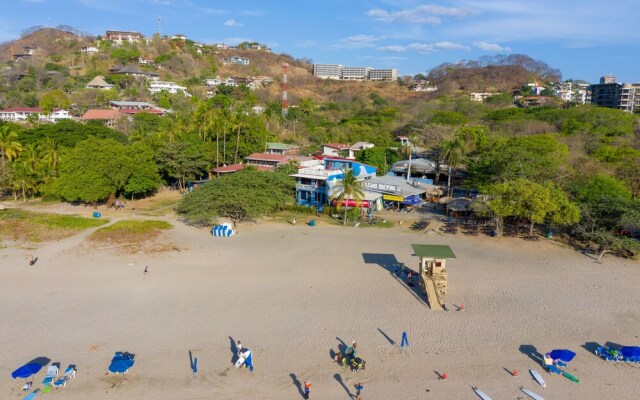 Witch's Rock Surf Camp Beachfront HOTEL