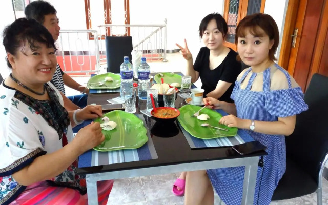 Sai Holiday Inn