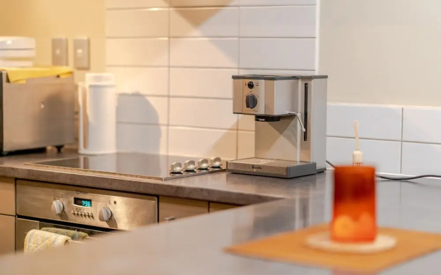 Birkenhead Super Cozy & Comfort Shared Room