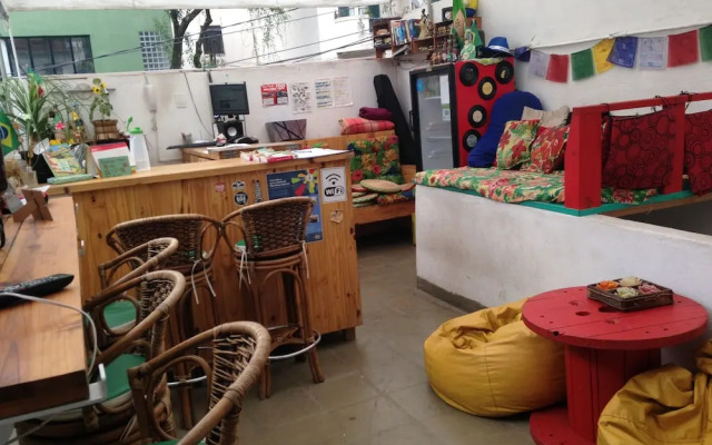 Mama Brasil Hostel