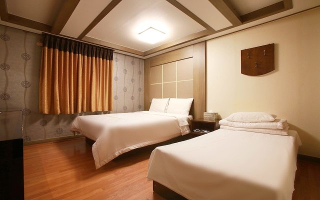 Charmant Hotel Suwon