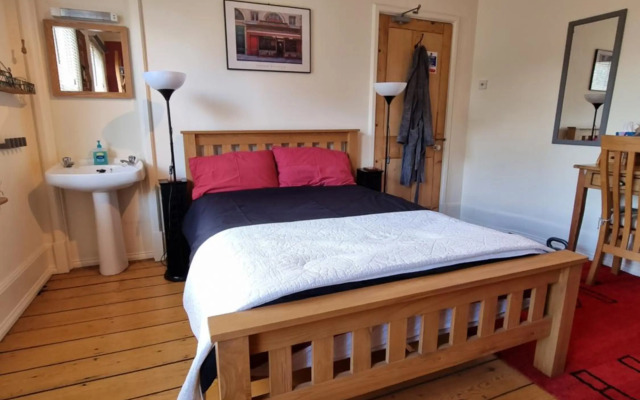 Alma House Bed and Breakfast