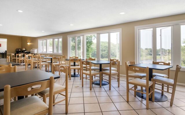 Ogunquit River Inn & Suites