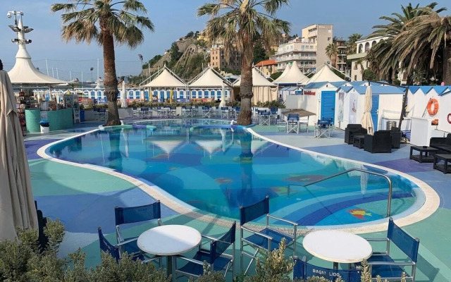 Lido Beach & Life Resort