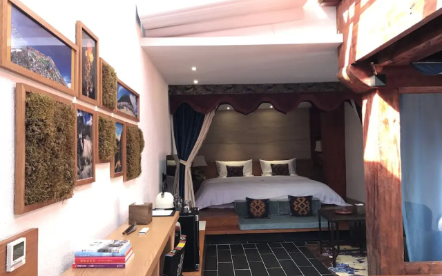 Shangri-La Salloi Rustic Luxury Hotel