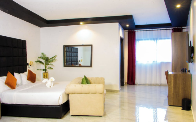 Avian Court Hotel