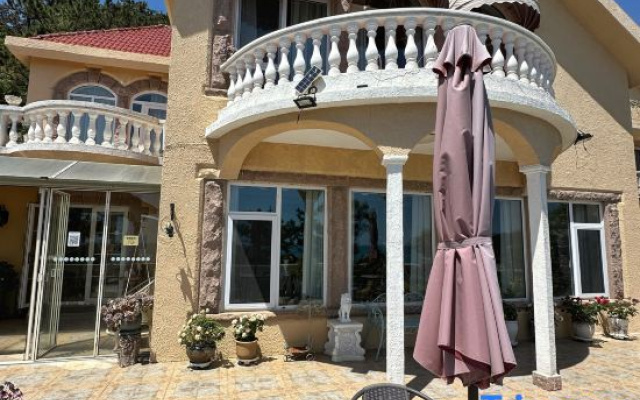 Manju Gallery Hotel and Boutique (Qingdao, Laoshan)