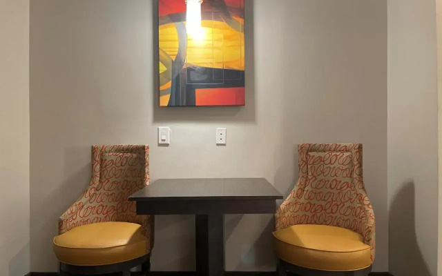 Holiday Inn Gonzales By Ihg