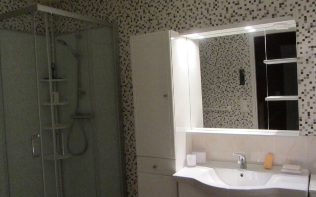 Chambre D'Hotes Les Glycines