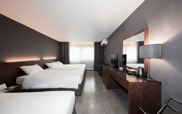 Itaewon Crown hotel