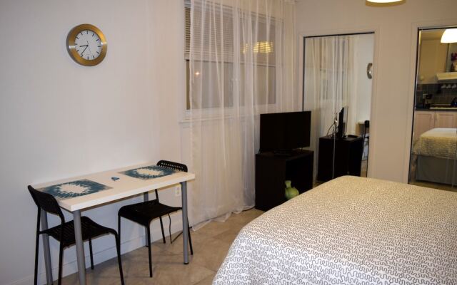 Veterans Park Hotel