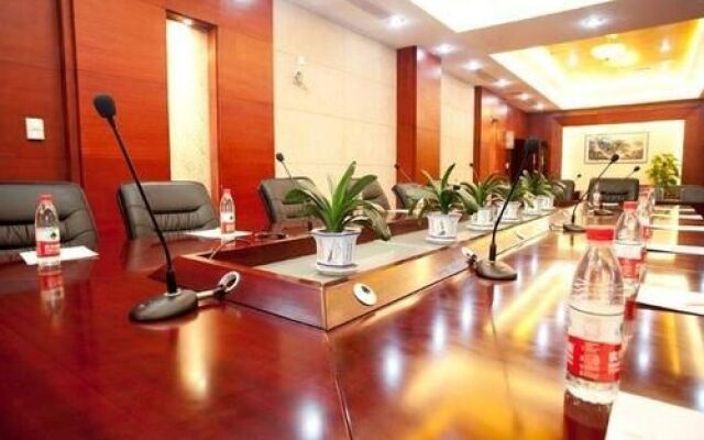 Wuhan Newport International Hotel