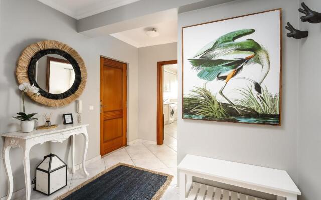 Bianca full apartment