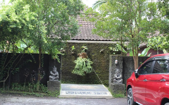 Pondok Tepi Sungai