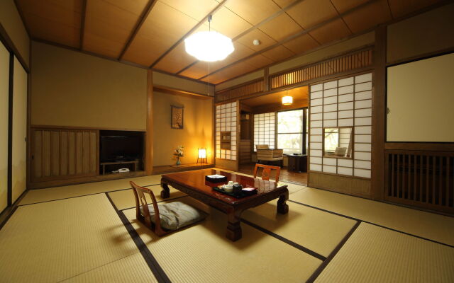 Kurokawa Onsen Ryokan Wakaba