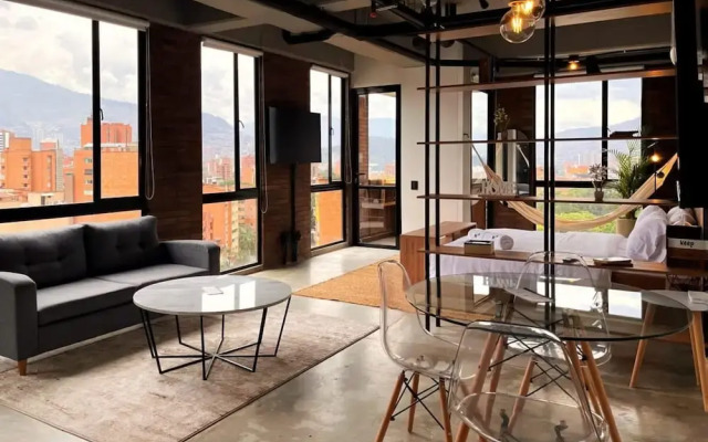 Trendy Loft With Balcony in Laureles