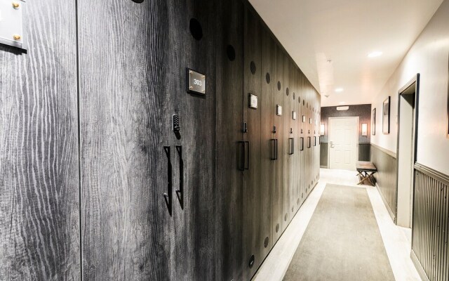 Mogul Mansion by Blueswell