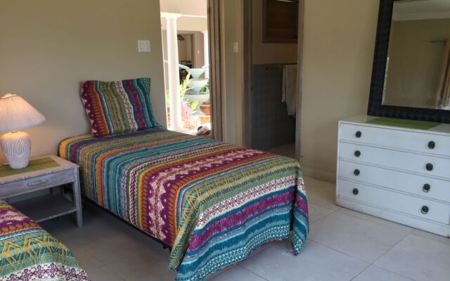 Captain's Cove Beach Resort & Villas