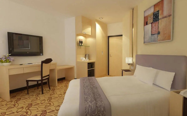 Metro Hotel