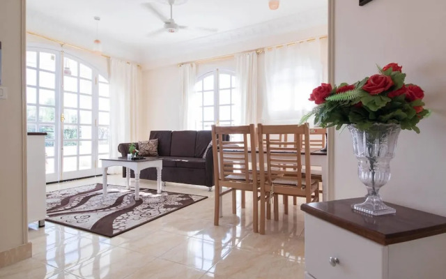 Lotus Lis House