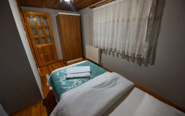 My Guse Suite