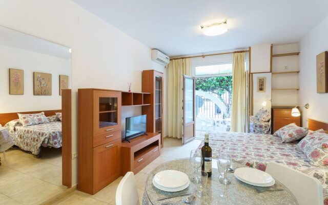 MalagaSuite Studio on the Beach Apartment