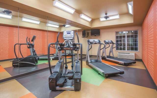 La Quinta Inn & Suites by Wyndham Bentonville